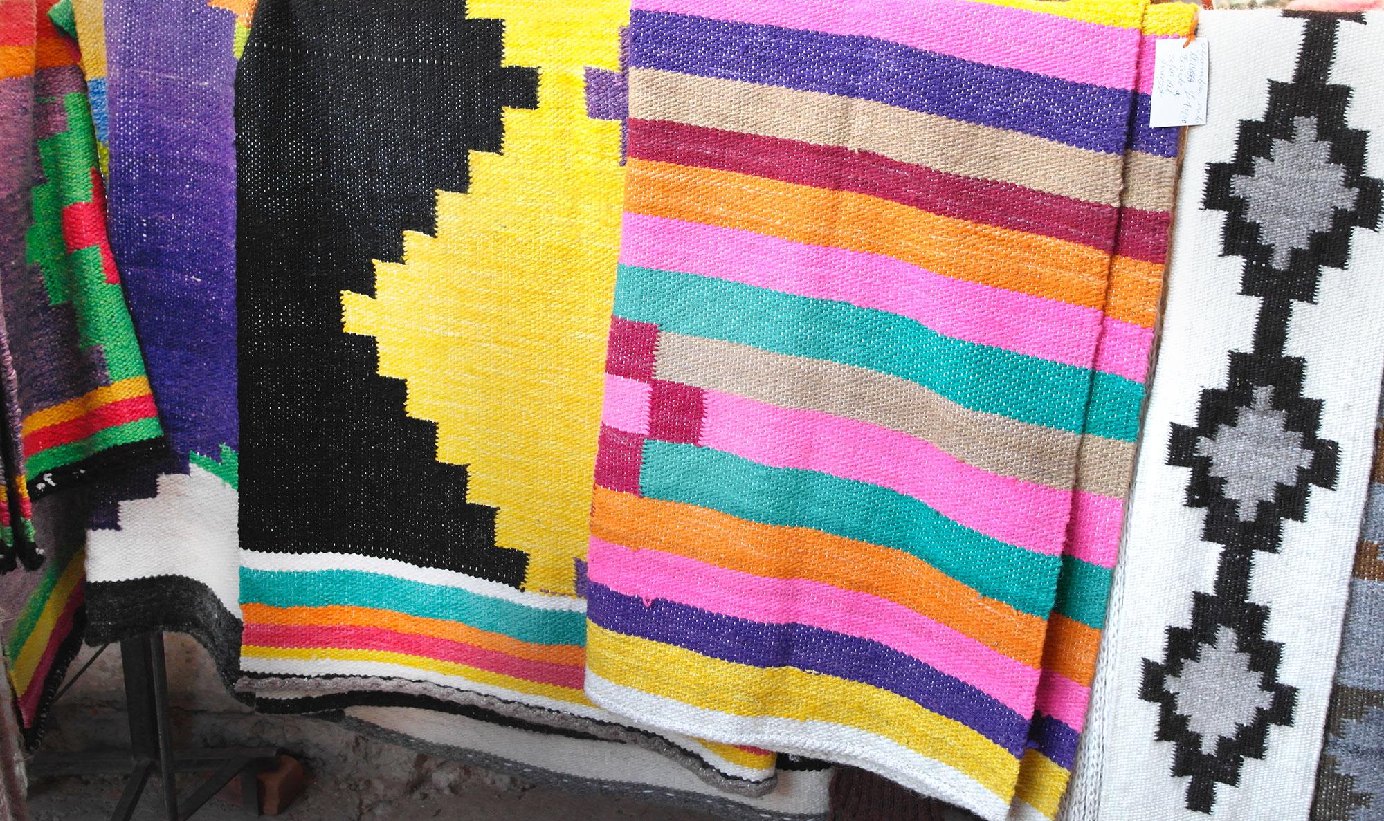 FARBEN UND Muster übeRall teppiche_handwerkskunst_argentin.jpg